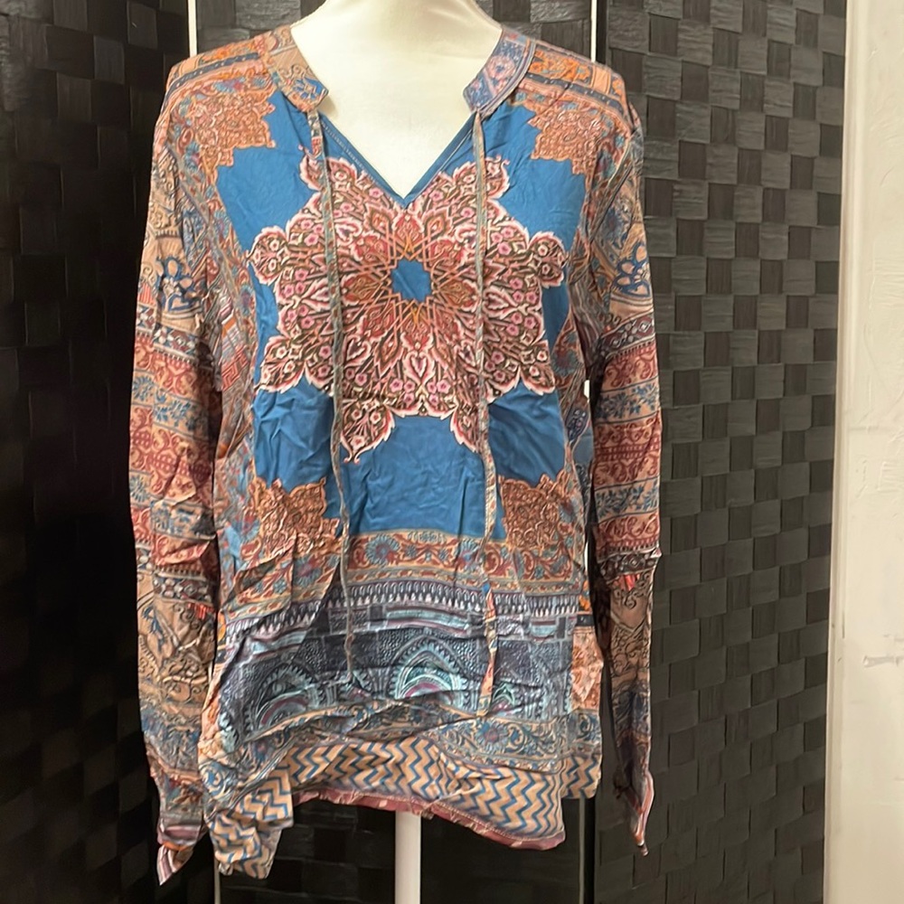 Feathers by Tolani blouse